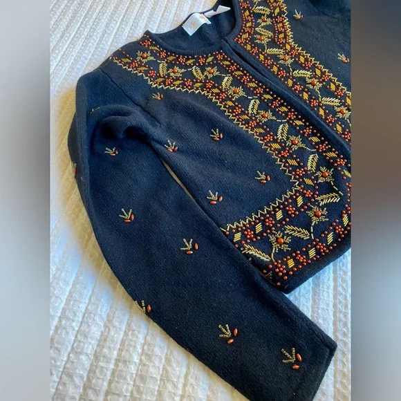 Vintage LambsWool Bolero - Picture 4 of 4